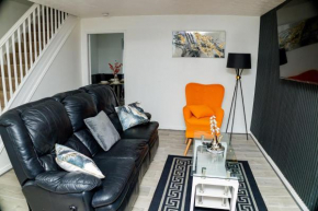Dynasty Lodge Manchester - Alison Kelly close